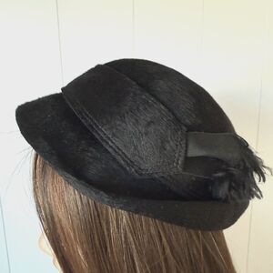 I. Magnin Vintage 40s 50s Black Wool Half Hat Tassel Scarf Fascinator Italy